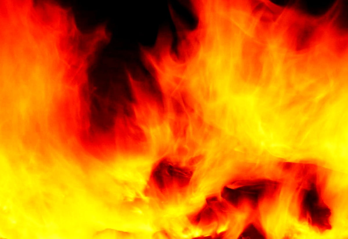 Fogo, chamas, lareira, natureza / grátis HD fotos de papel de parede (1600x1100)